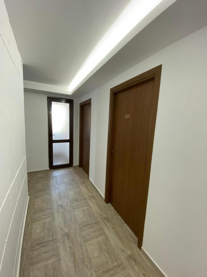 Hotel Gorj Тиргу-Жіу Екстер'єр фото
