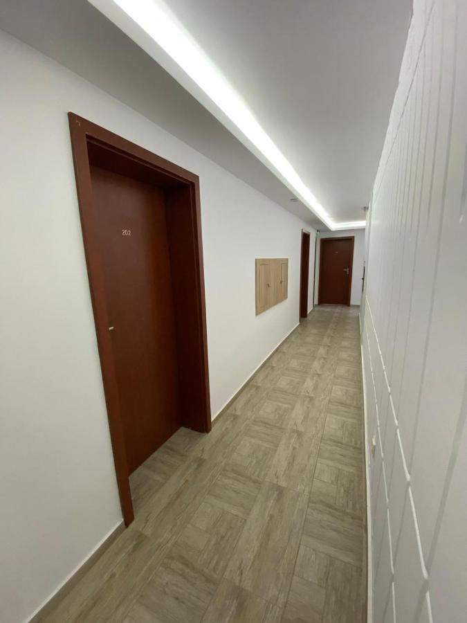Hotel Gorj Тиргу-Жіу Екстер'єр фото