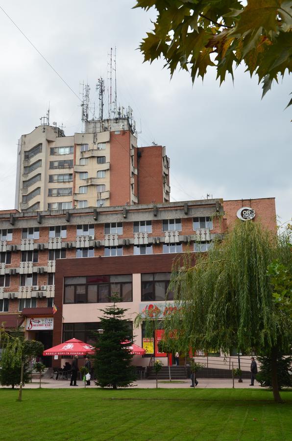 Hotel Gorj Тиргу-Жіу Екстер'єр фото